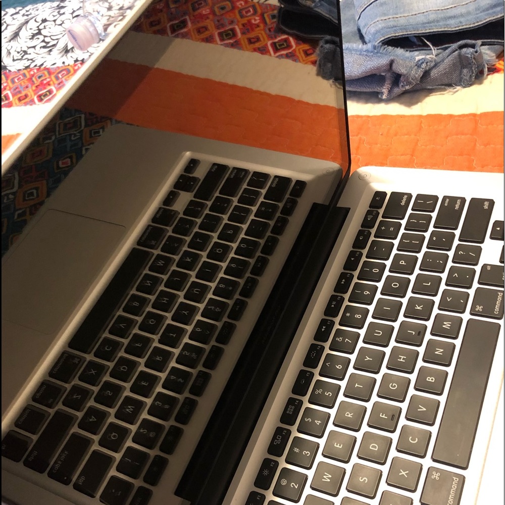MacBookPro - Picture 5 of 10